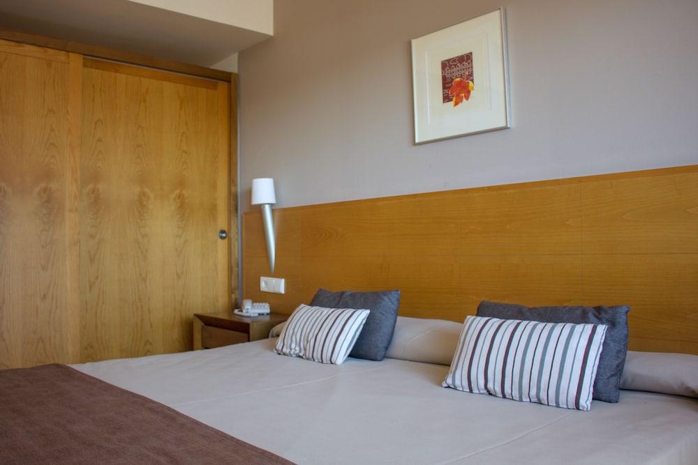 Hotel Ohtels Campo De Gibraltar à La Línea de la Concepción Extérieur photo