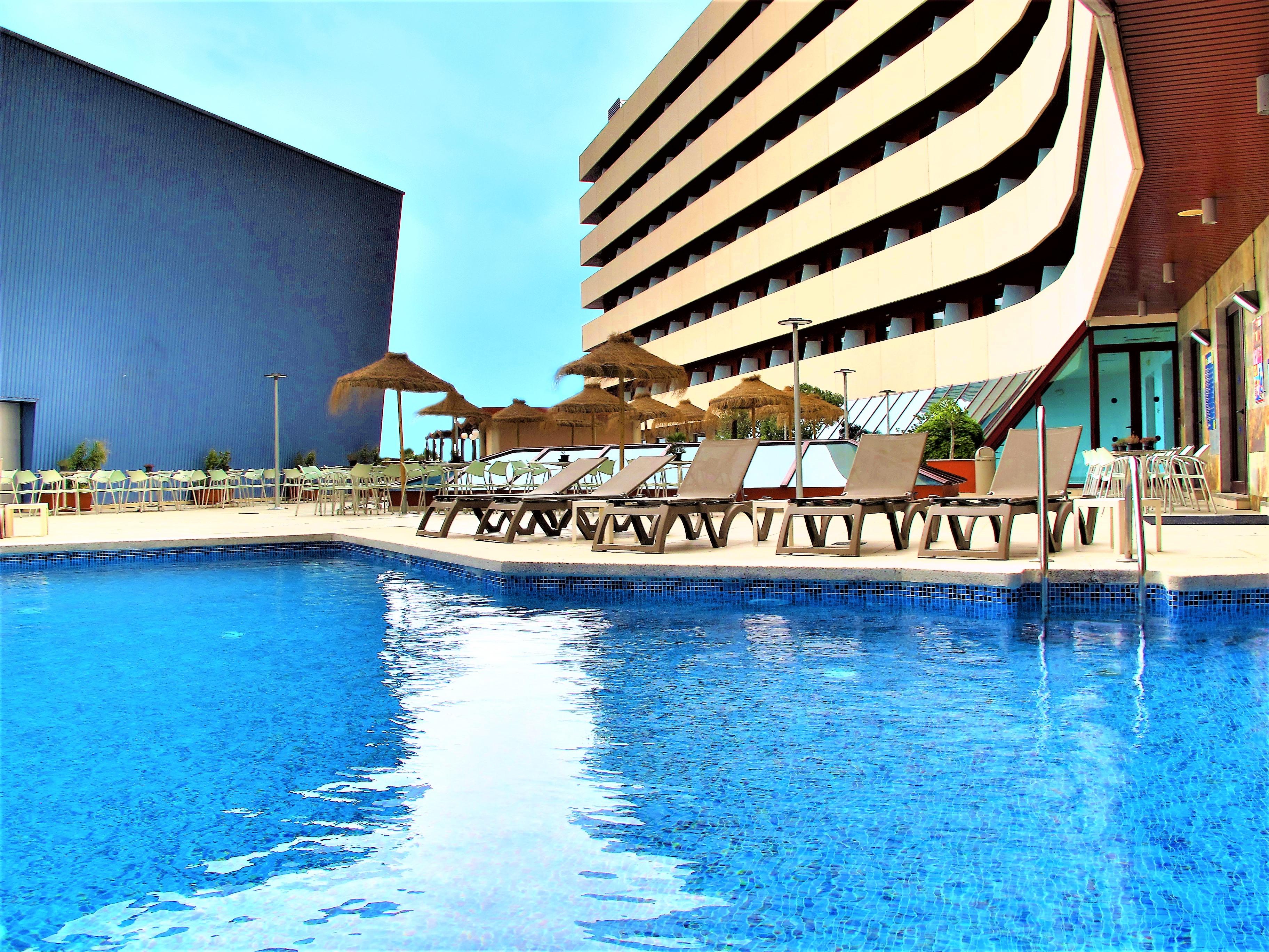 Hotel Ohtels Campo De Gibraltar à La Línea de la Concepción Extérieur photo