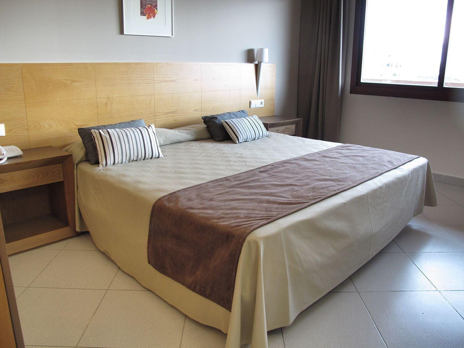 Hotel Ohtels Campo De Gibraltar à La Línea de la Concepción Extérieur photo