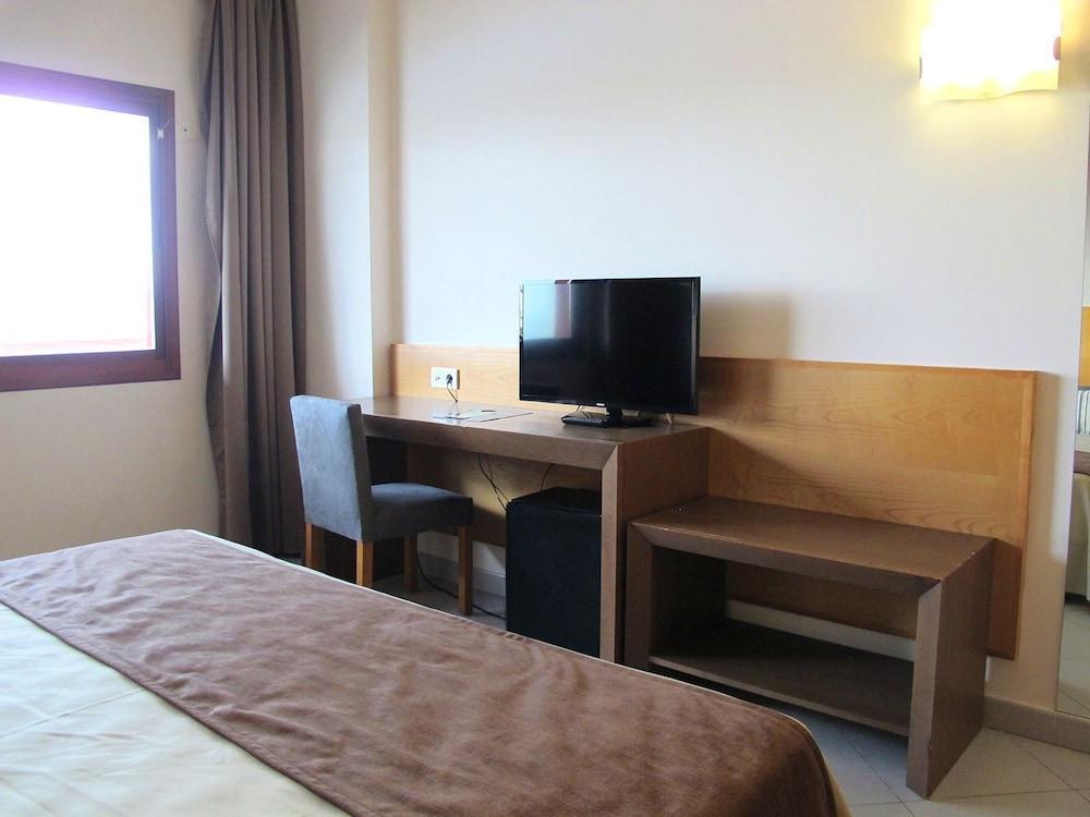 Hotel Ohtels Campo De Gibraltar à La Línea de la Concepción Extérieur photo