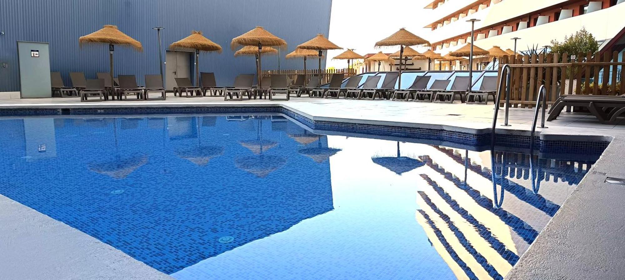 Hotel Ohtels Campo De Gibraltar à La Línea de la Concepción Extérieur photo