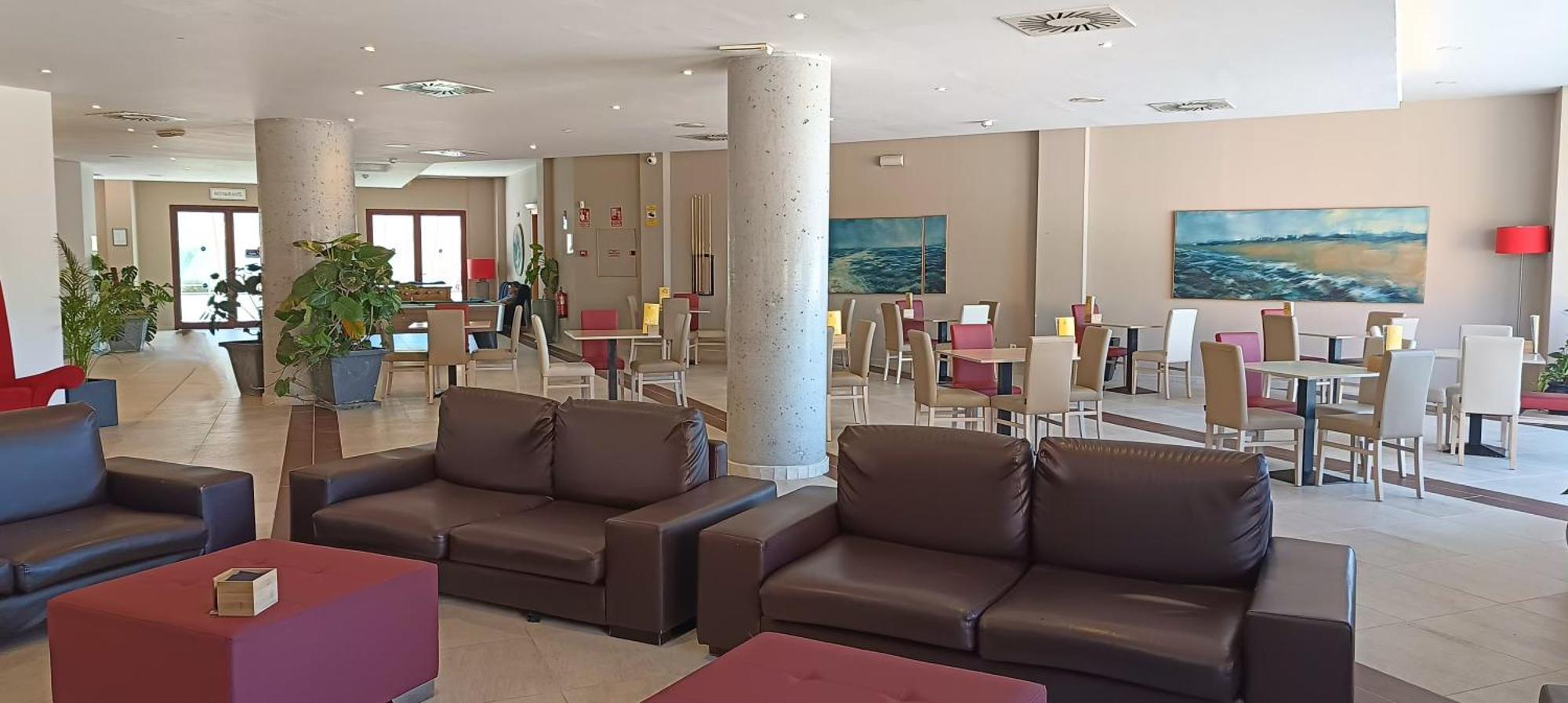 Hotel Ohtels Campo De Gibraltar à La Línea de la Concepción Extérieur photo