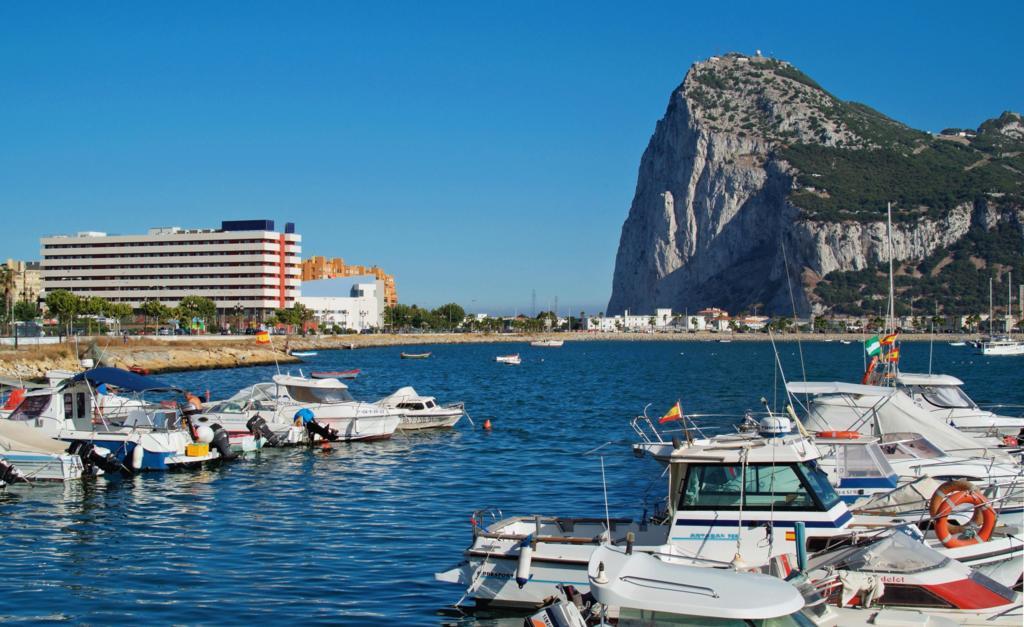 Hotel Ohtels Campo De Gibraltar à La Línea de la Concepción Extérieur photo